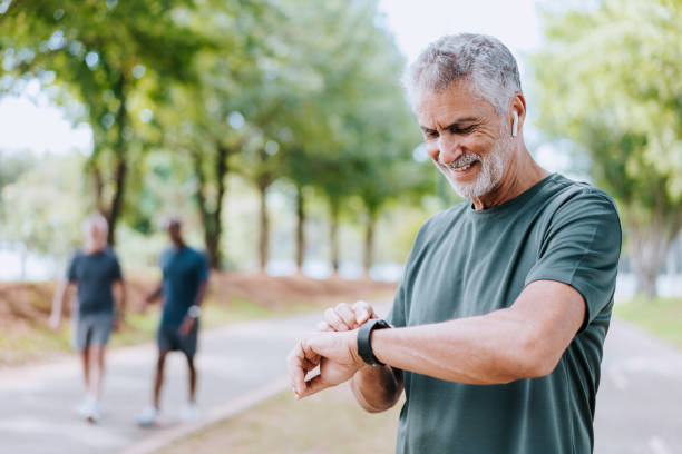 simplest smartwatch for seniors